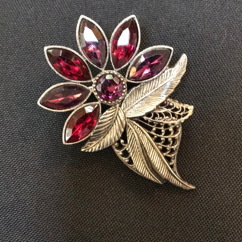 Silver and rhinestone flower brooch-Never Worn